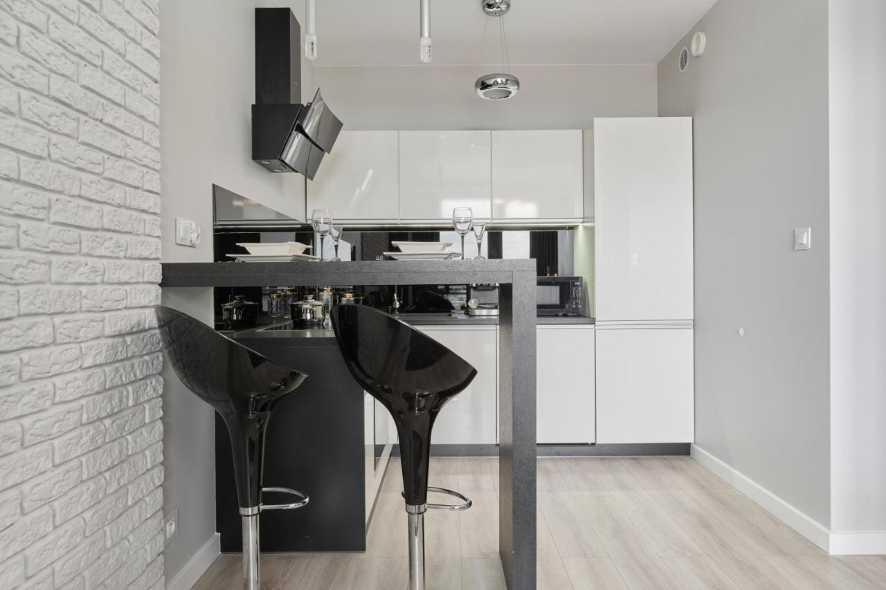 Odra Tower Apartment Center Of Wroclaw By Renters Prestige Esterno foto