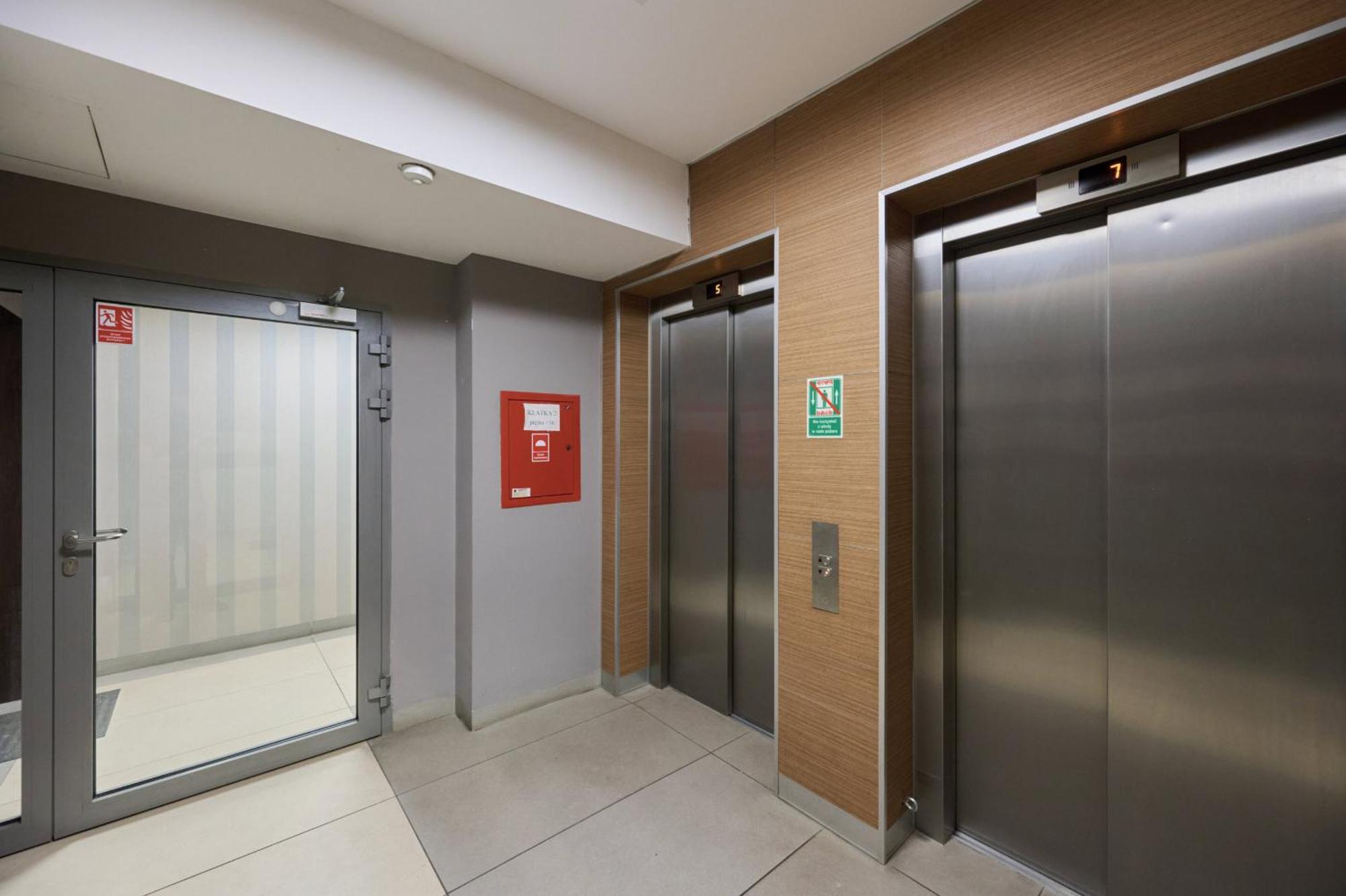 Odra Tower Apartment Center Of Wroclaw By Renters Prestige Esterno foto